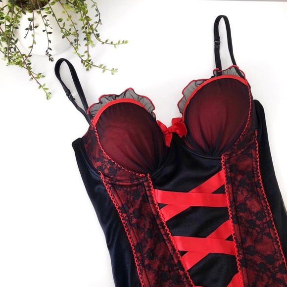 Hanky Panky red & black mesh lace corset, size 12D/DD - Picture 3 of 4